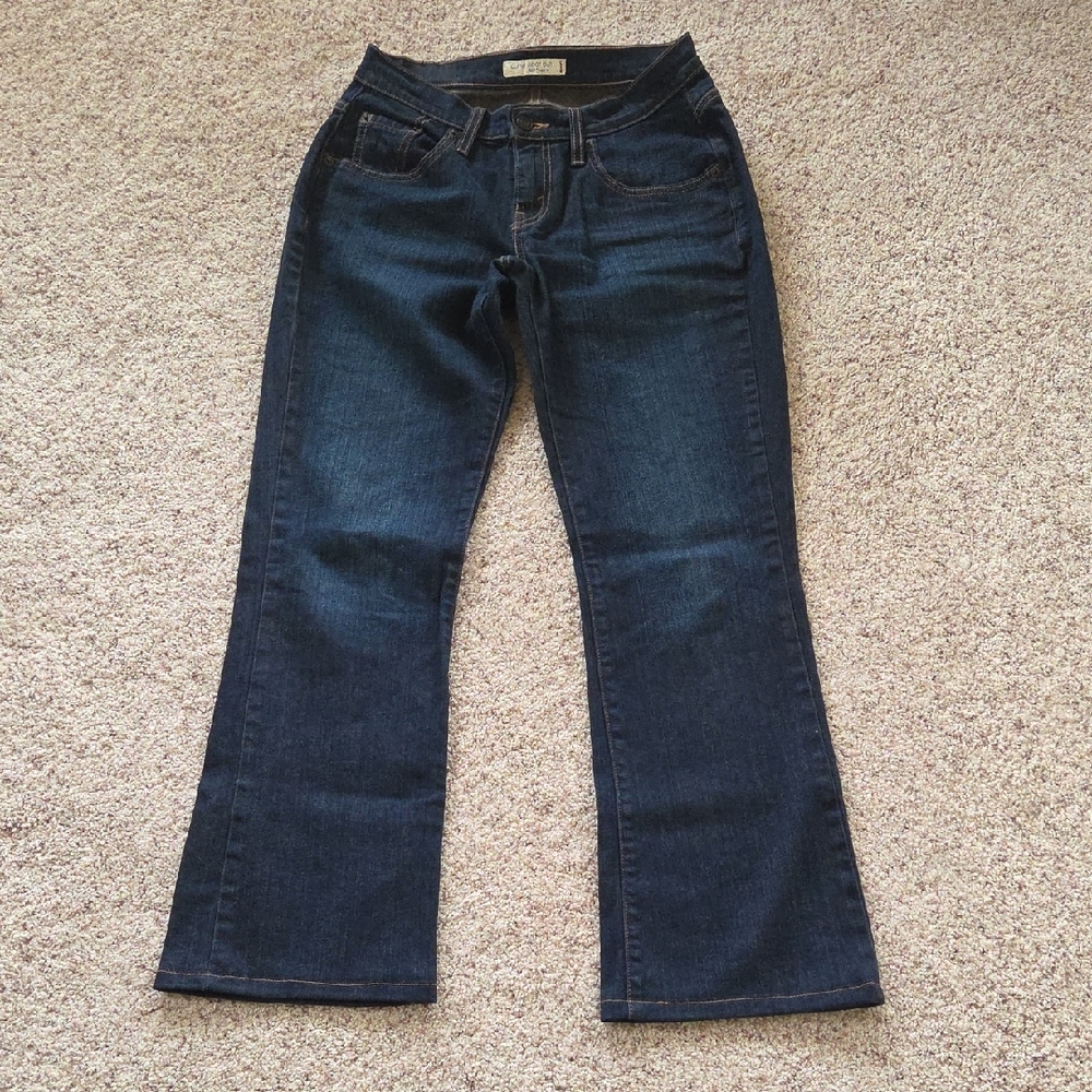 Levi's Women's dark wash curvy boot cut Blue Jeans, 6 med